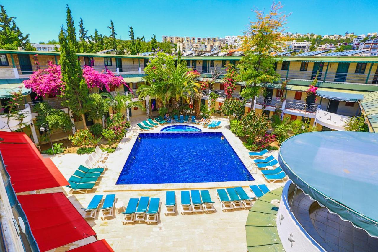 גומבט Sky Star Hotel מראה חיצוני תמונה
