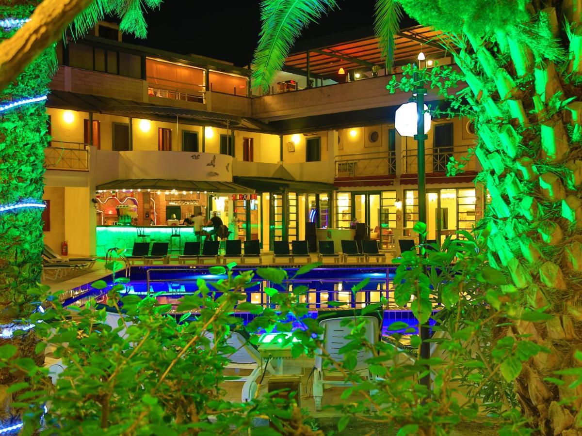 גומבט Sky Star Hotel מראה חיצוני תמונה