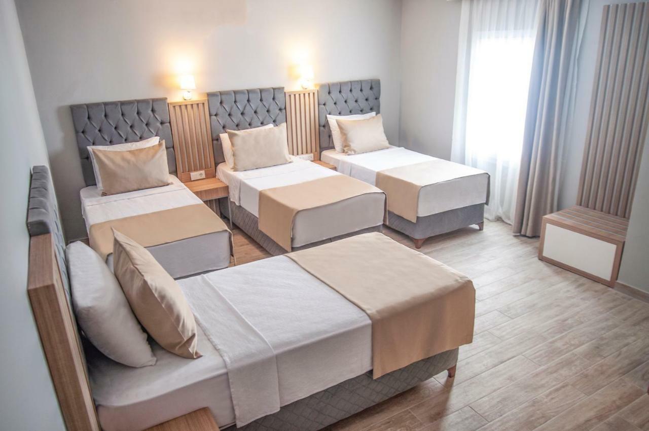 גומבט Sky Star Hotel מראה חיצוני תמונה